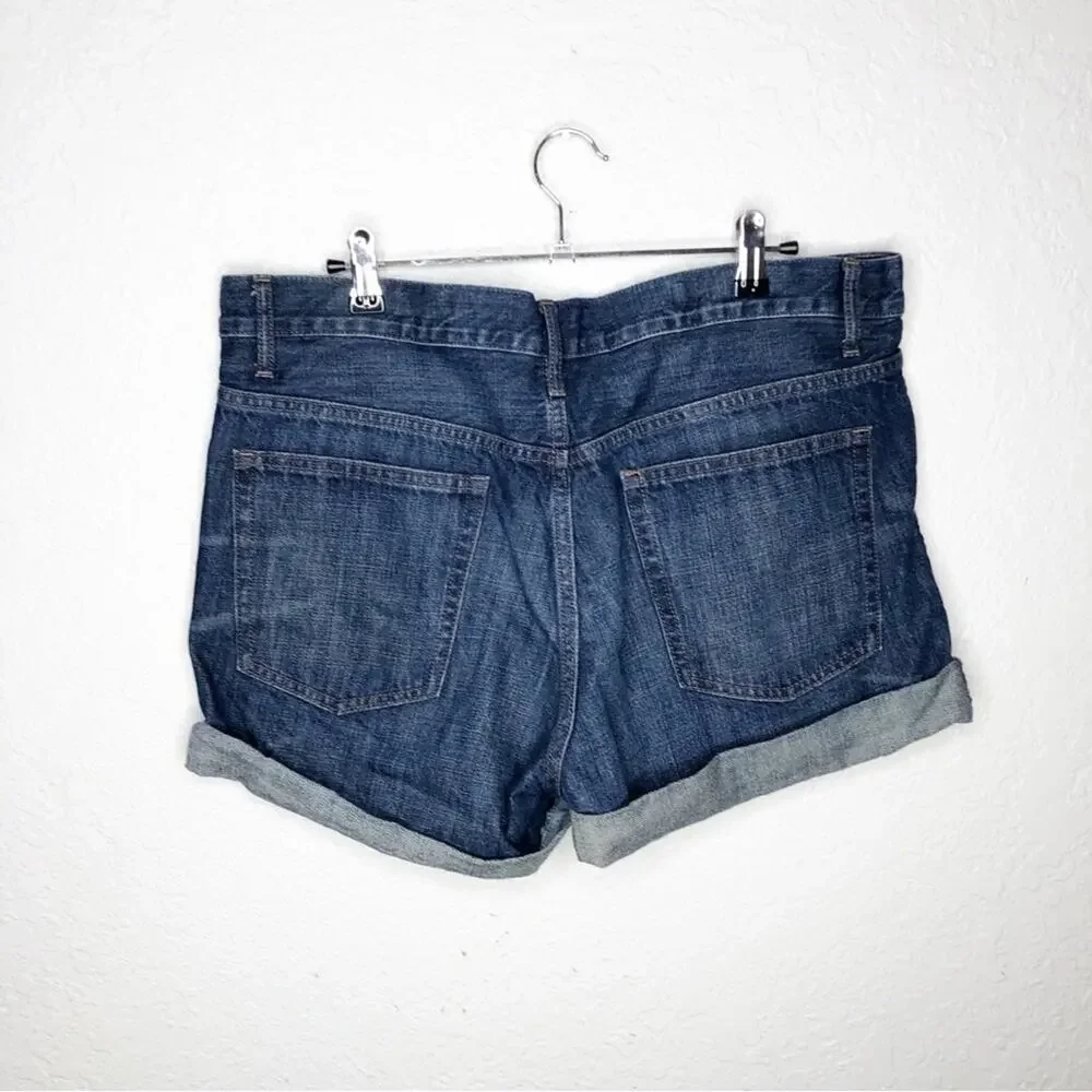 Gap boyfriend jean shorts size 12 or 31R